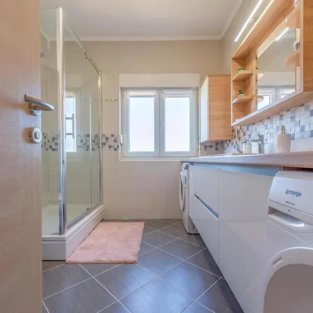 Appartement In With Kitchen *