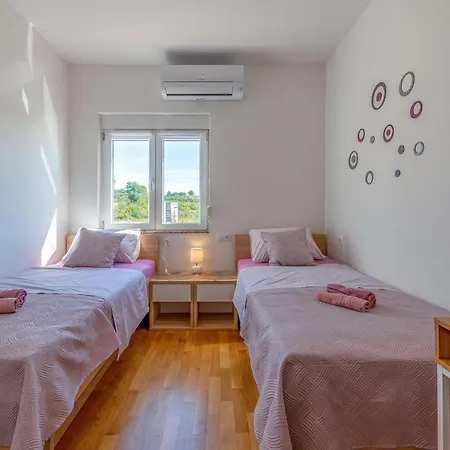 In With Kitchen Apartament Zadar