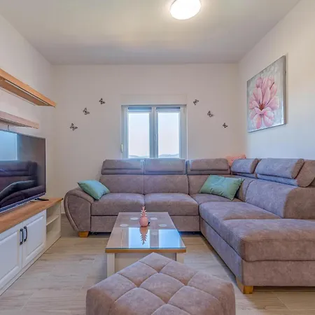 Amazing In With Wifi&2 Bedrooms Zadar