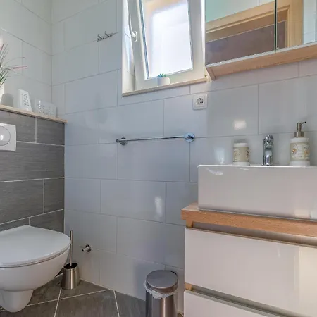 Appartement In With Kitchen