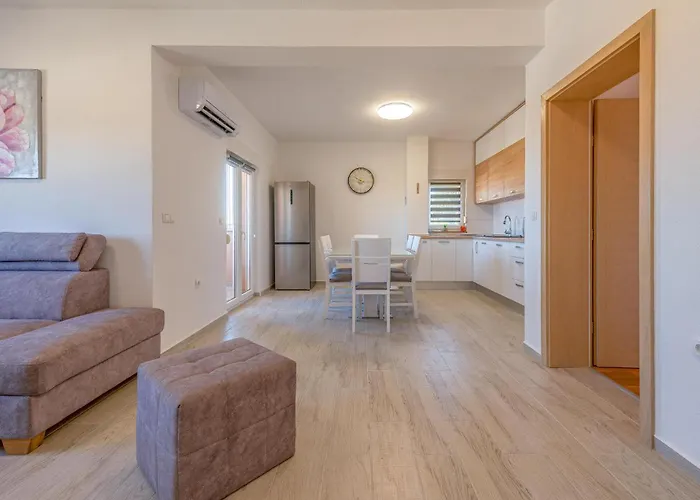 In With Kitchen Zadar