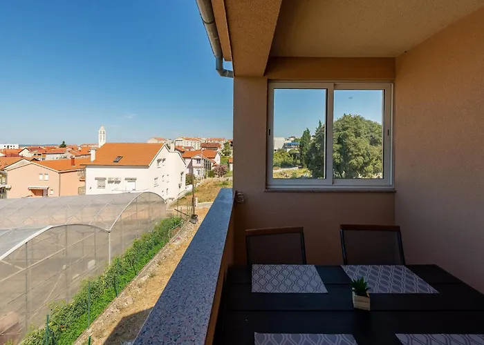 Apartman In With Kitchen Zadar
